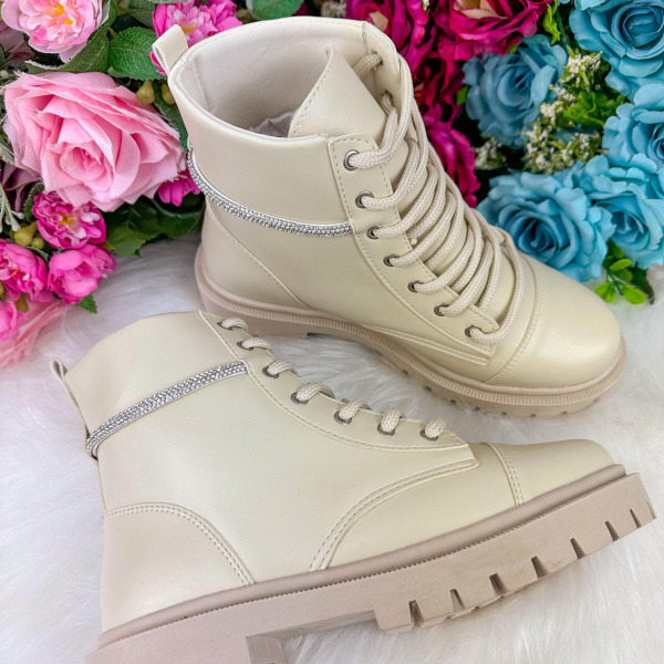 Bota/Coturno Ousadia Off Adulta Strass