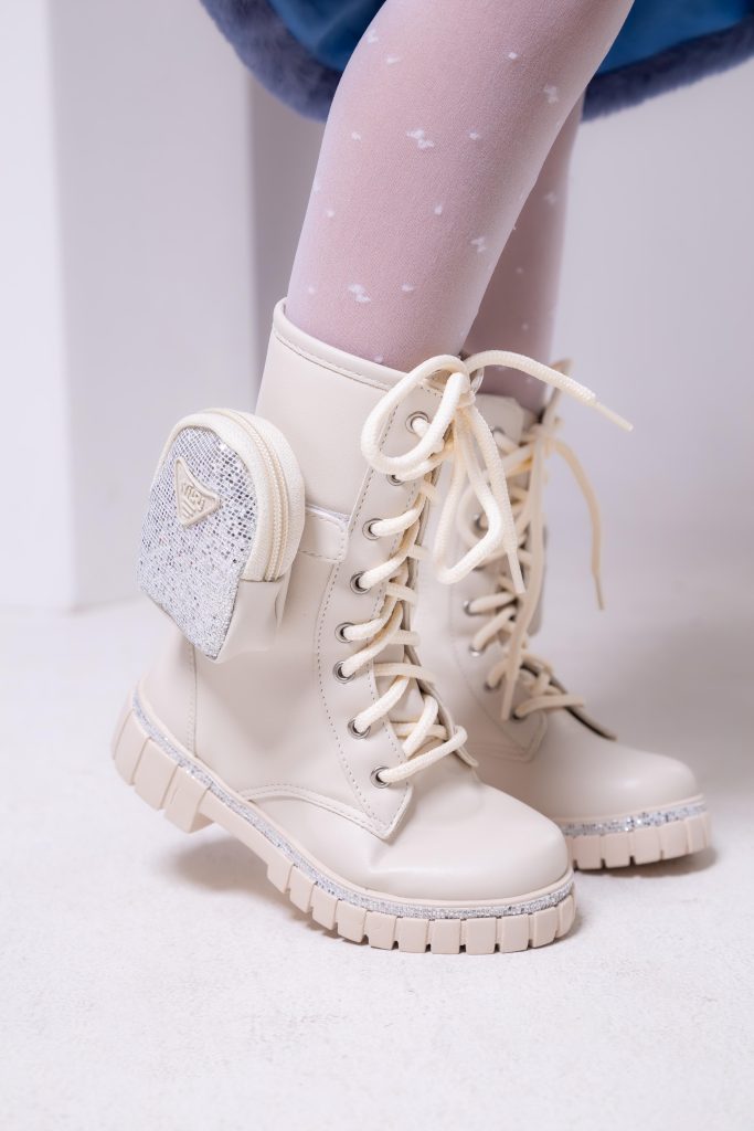 Bota/Coturno Nilqi Malu Bolsinha Cano Alto Off