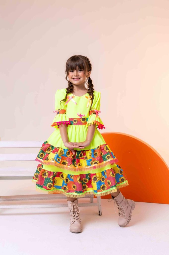 Vestido Junino Banana Club Luxo Roça Animada